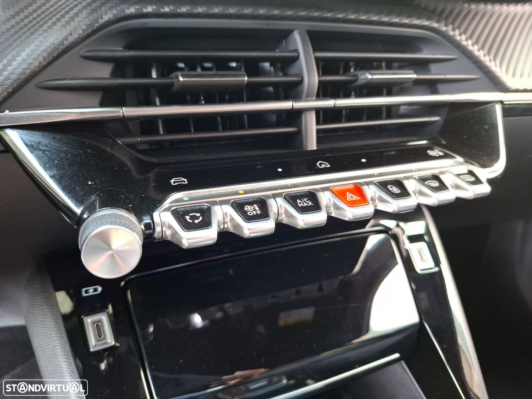 Peugeot e-2008 50 kWh Allure - 22