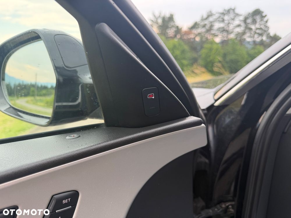 Audi A6 Avant 2.0 TDI quattro S tronic - 25