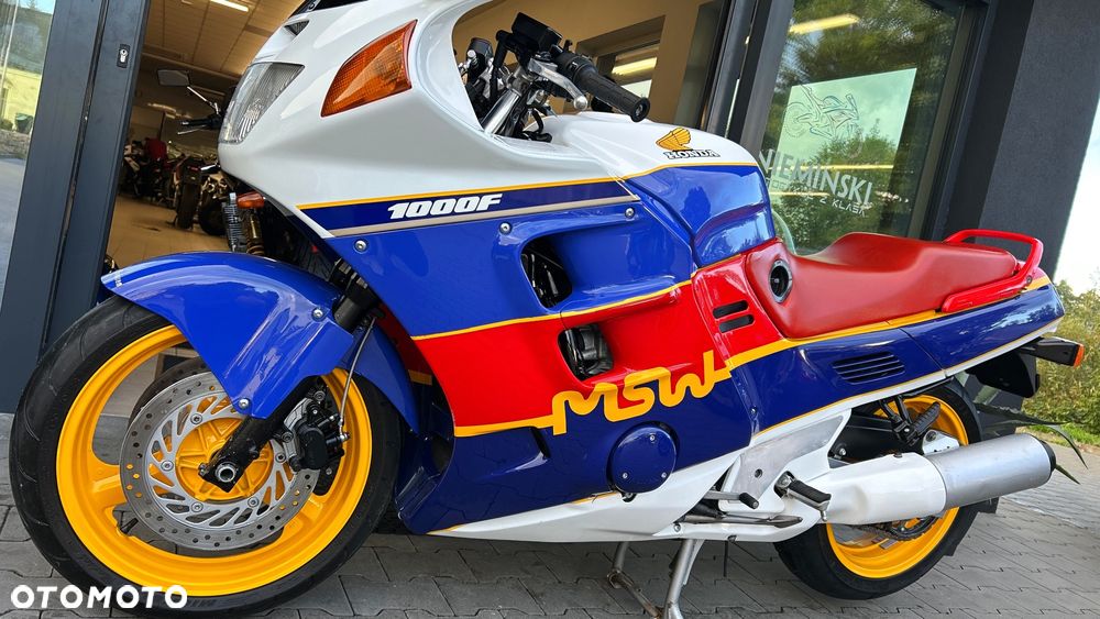 Honda CBR - 17