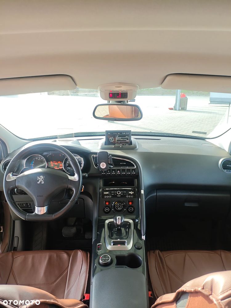 Peugeot 3008 Hybrid4 - 22