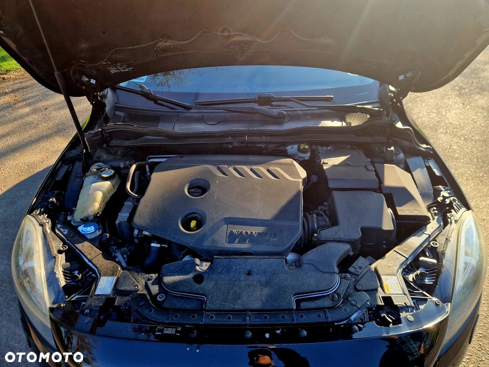 Volvo V40 D2 Momentum - 14