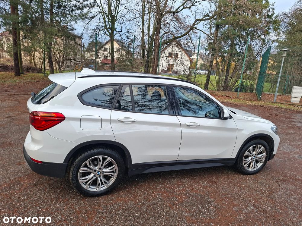BMW X1 sDrive18d Advantage - 12