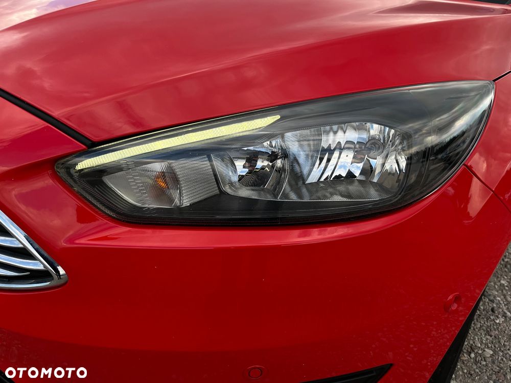 Ford Focus 1.5 EcoBlue Start-Stopp-System TITANIUM DESIGN - 35