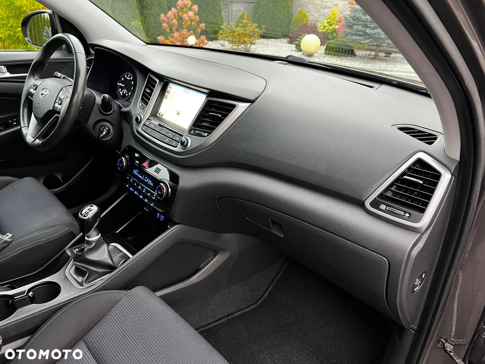 Hyundai Tucson blue 1.6 GDi 2WD Navi - 31