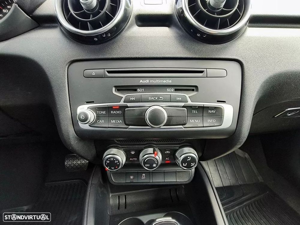 Audi A1 1.6 TDI S-line S-Tronic - 23