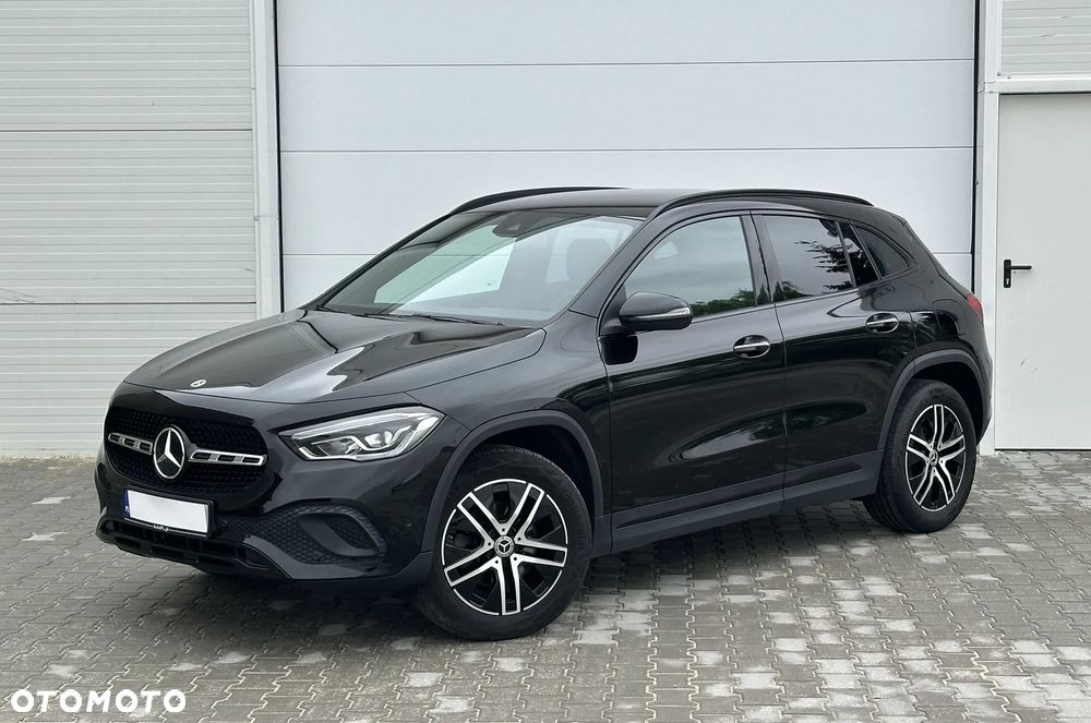 Mercedes-Benz GLA 200 4-Matic Progressive - 2
