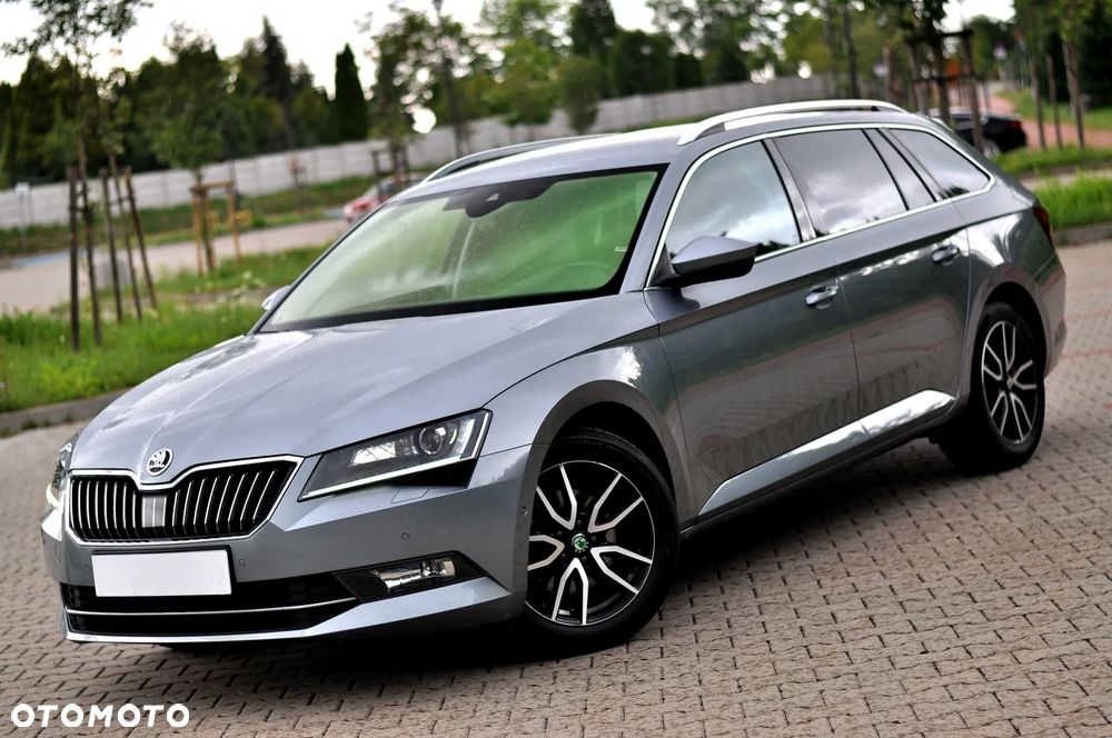 Skoda Superb 2.0 TDI DSG Premium Edition - 7