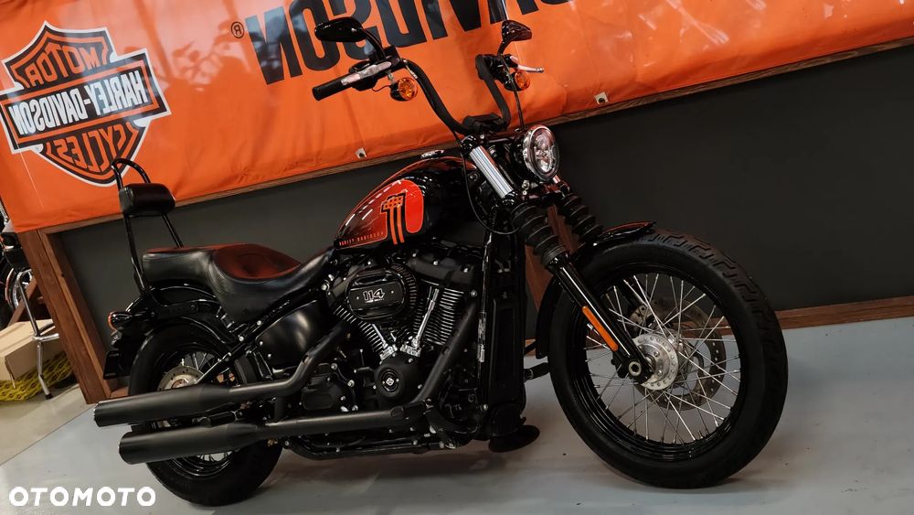 Harley-Davidson Softail Street Bob - 2