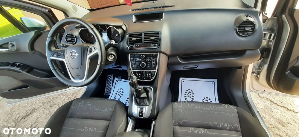 Opel Meriva - 24