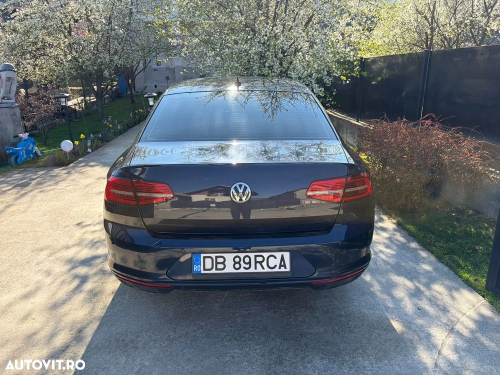 Volkswagen Passat 1.6 TDI Comfortline - 3
