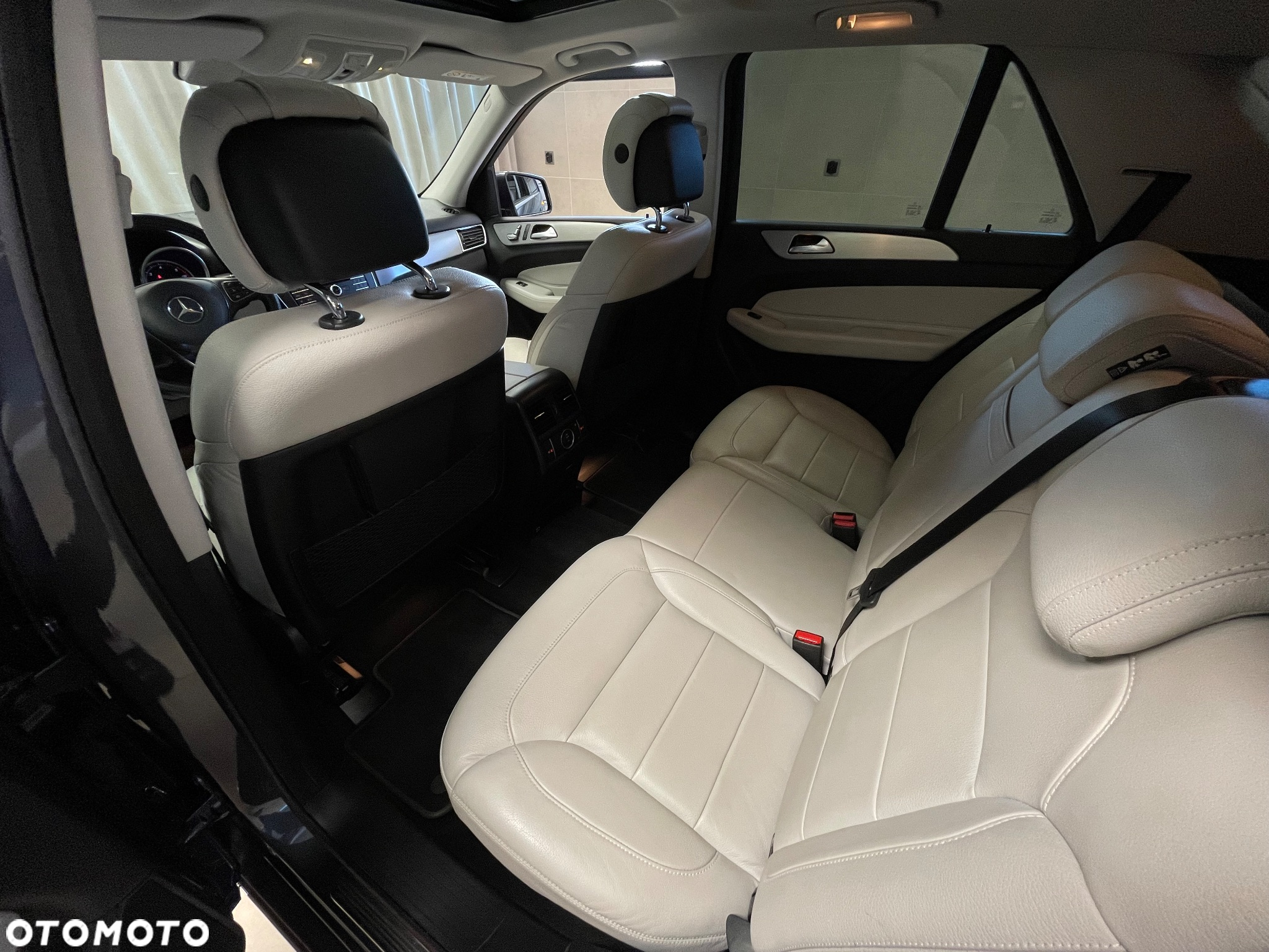 Mercedes-Benz GLE 350 d 4-Matic - 33