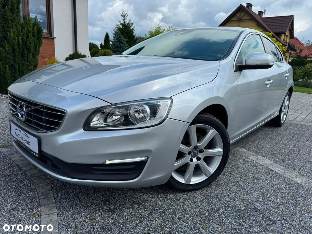 Volvo S60 D2 Momentum - 19