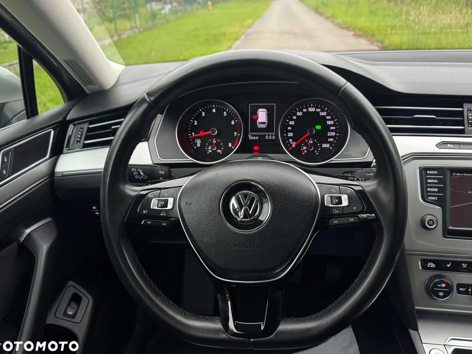 Volkswagen Passat Variant 1.8 TSI (BlueMotion Technology) DSG Comfortline - 24