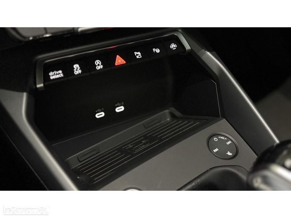 Audi A3 Sportback 30 TDI S line - 11