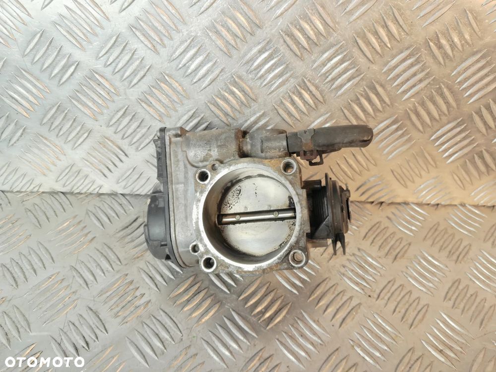 Przepustnica VW Audi Seat Skoda 97-06r. 2.3 VR5  021133066 - 4