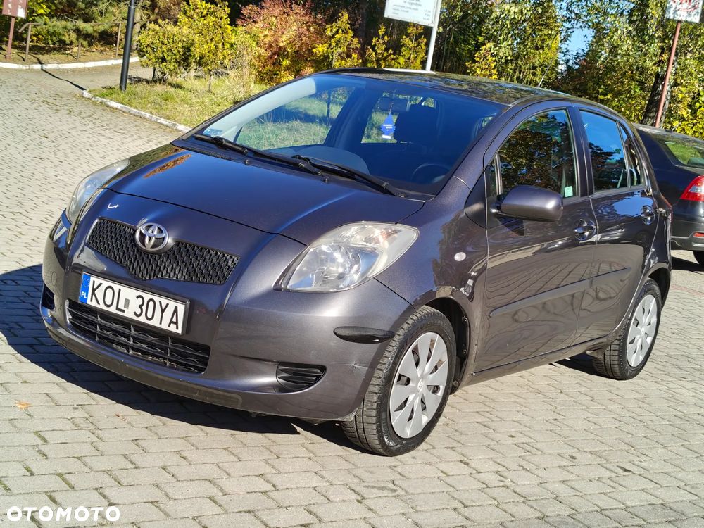 Toyota Yaris 1.3 Luna A/C - 32