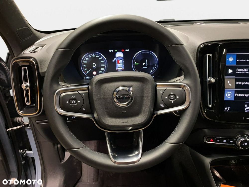 Volvo XC 40 - 22