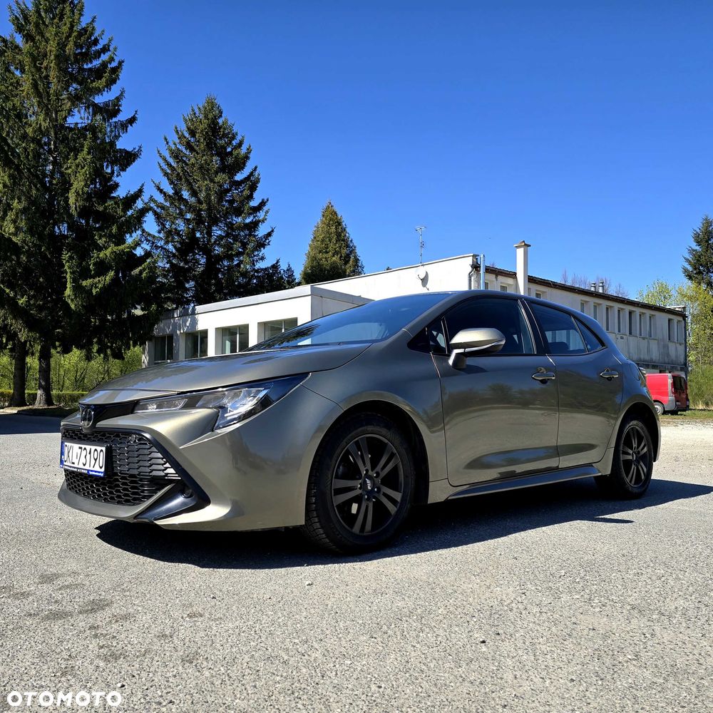 Toyota Corolla - 1