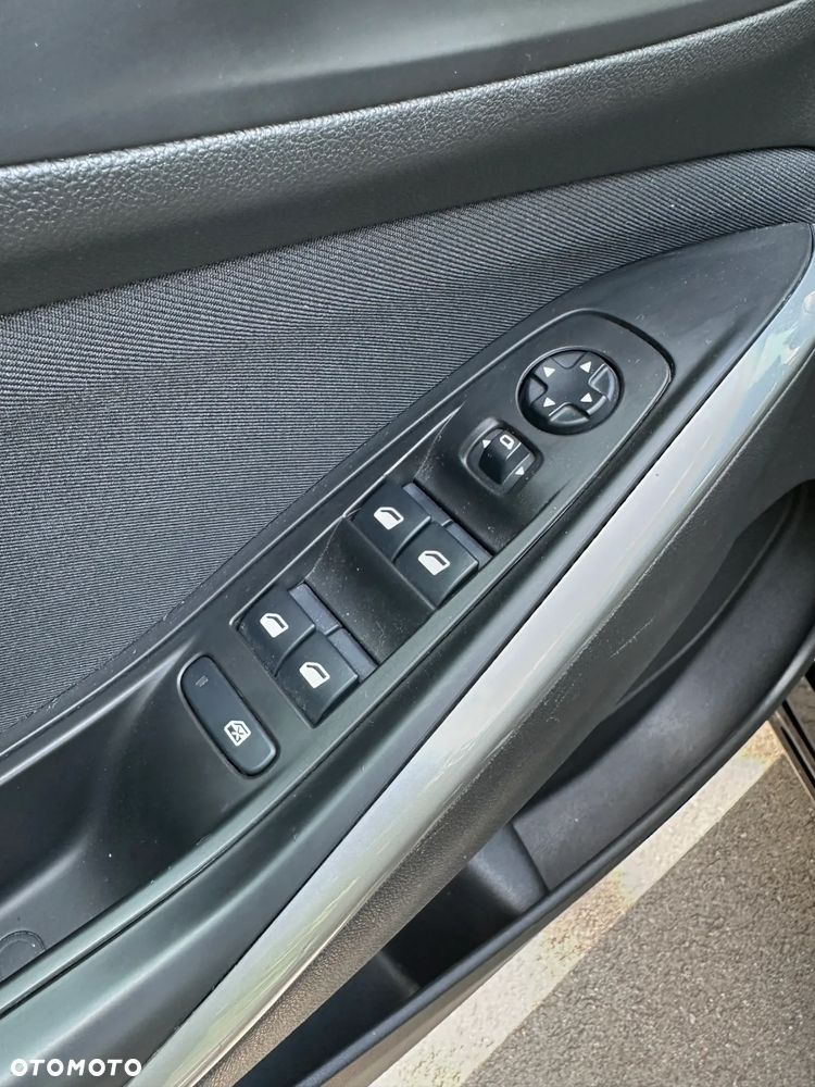 Opel Grandland X - 16