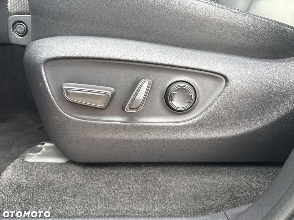 Toyota Land Cruiser LC 2.8 D-4D Executive - 25