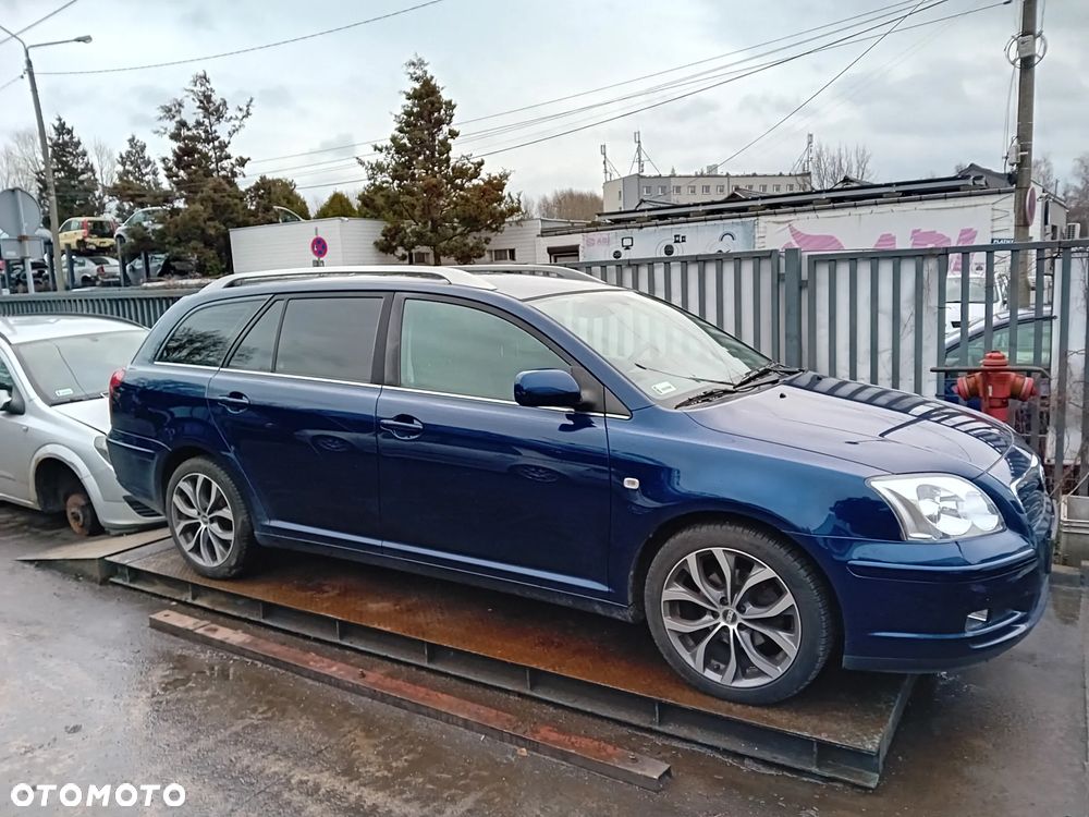 *TOYOTA AVENSIS T25 KOMBI* Samochód na części - 7