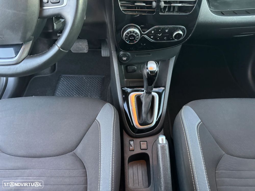 Renault Clio Sport Tourer Energy dCi 90 EDC Experience - 17