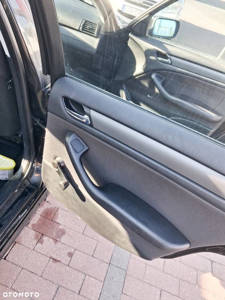 BMW Seria 3 318i Edition Lifestyle - 16