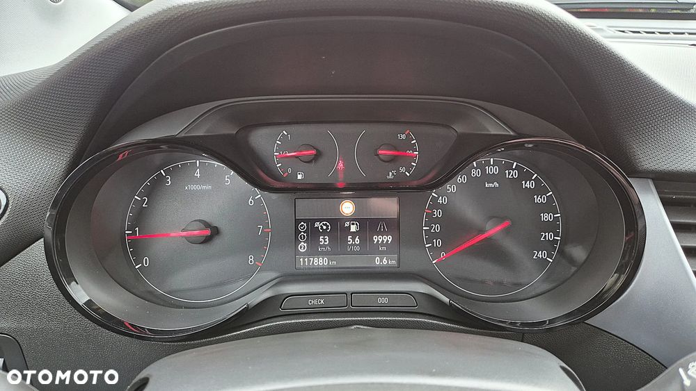 Opel Crossland X 1.2 T Design Line S&S - 17