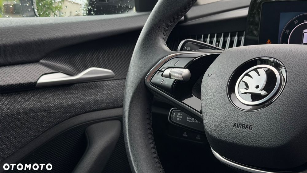 Skoda Superb 2.0 TDI SCR Essence DSG - 30