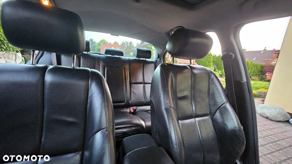 Jaguar S-Type 4.2 V8 - 8