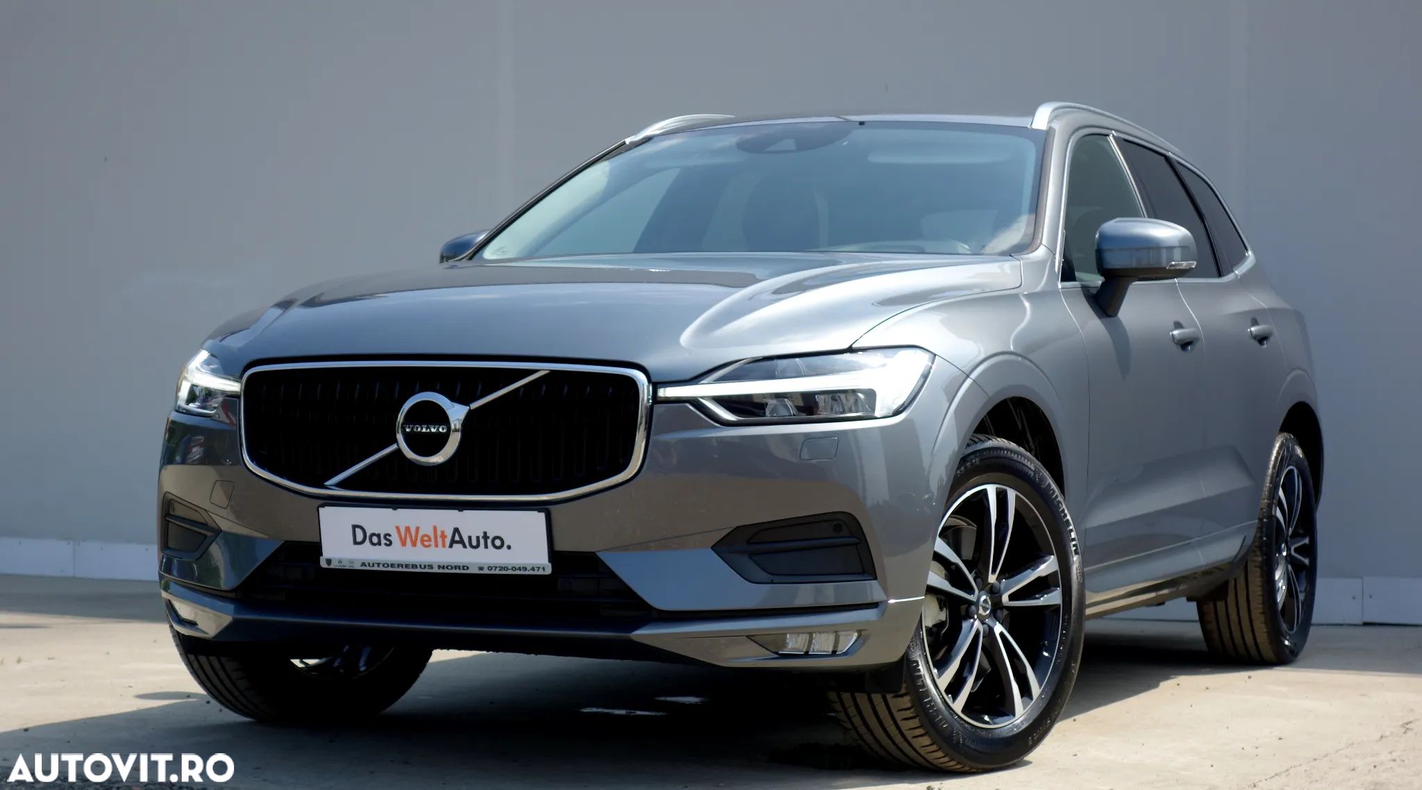 Volvo XC 60 B4 MHEV AT8 FWD Momentum - 1