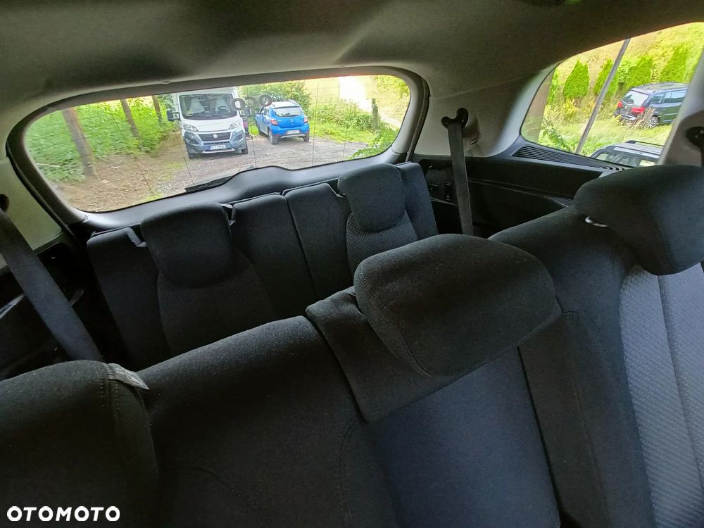 BMW Seria 2 216d Advantage - 12