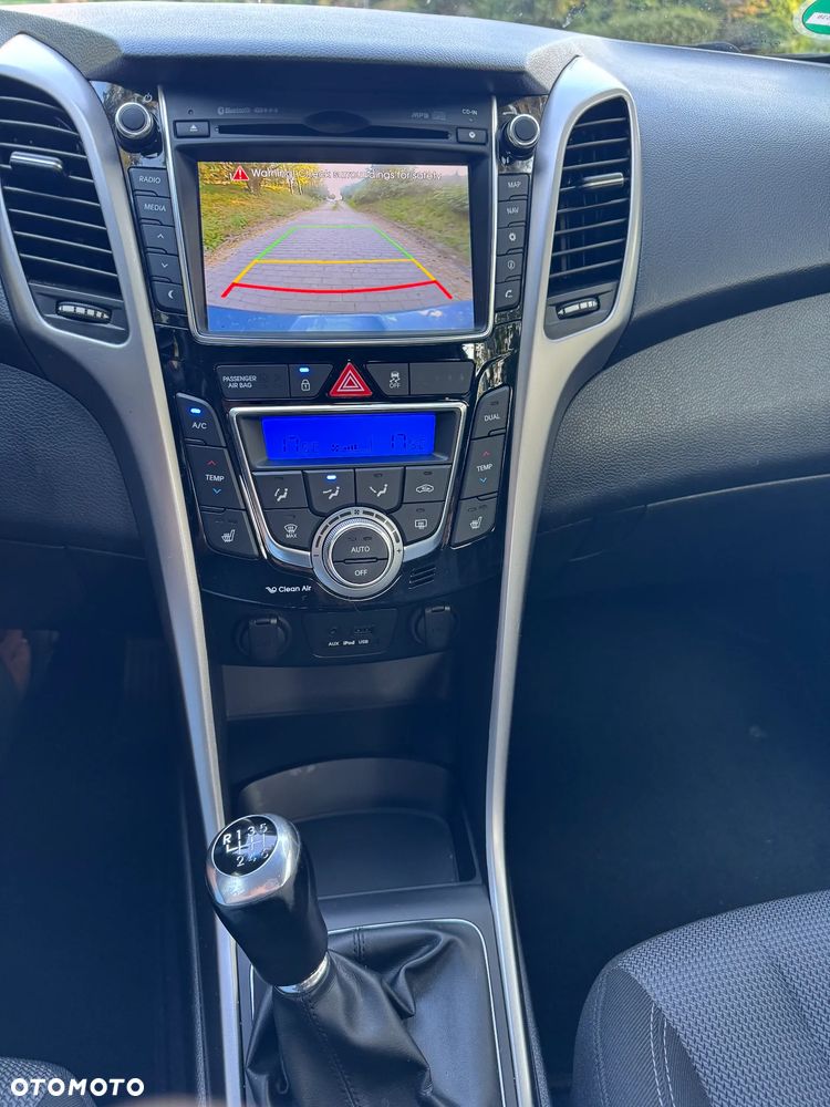 Hyundai i30 1.6 Trend - 15