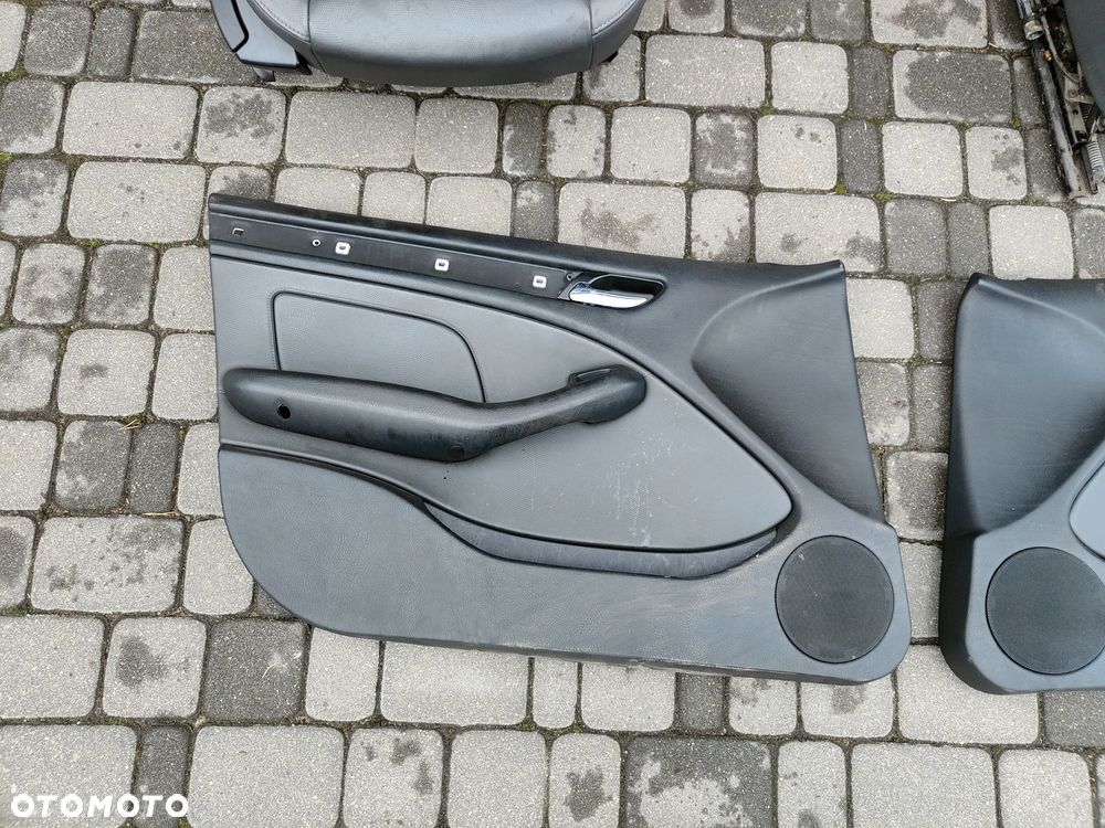 BMW E46 kombi Tapicerka Fotele kanapa skóra czarna - 8