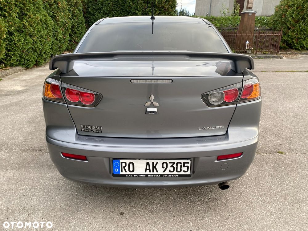 Mitsubishi Lancer - 31