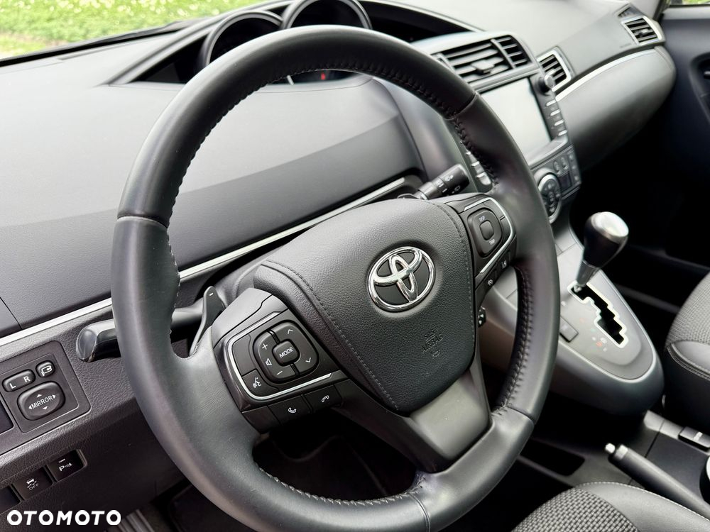 Toyota Verso 1.8 Prestige MS EU6 - 23