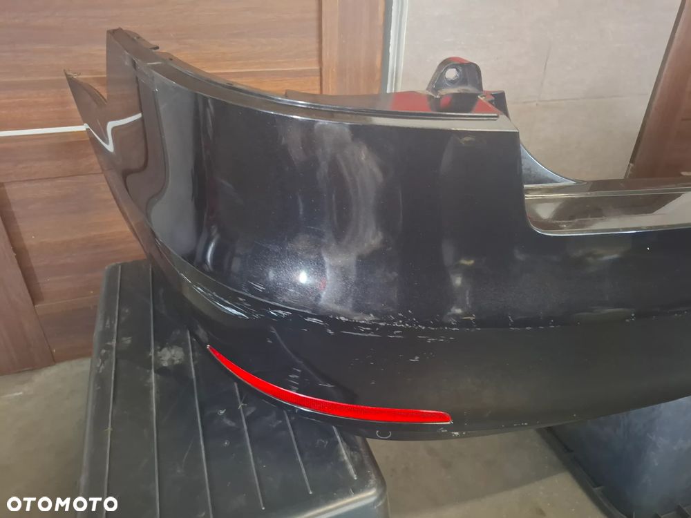 Zderzak tył Skoda Superb lift 2,0 TDI 2014 rok kolor LF9R sedan - 3