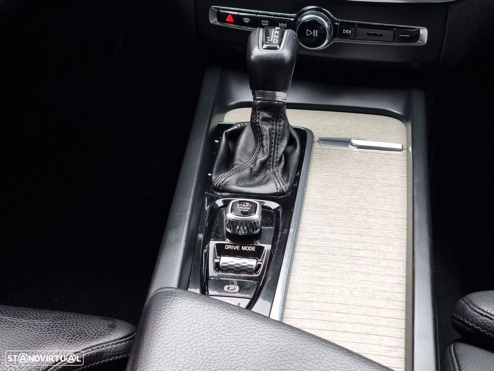 Volvo XC 60 2.0 D4 Inscription Geartronic - 24