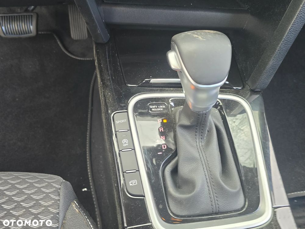 Kia XCeed 1.6 T-GDI OPF DCT7 Platinum - 15