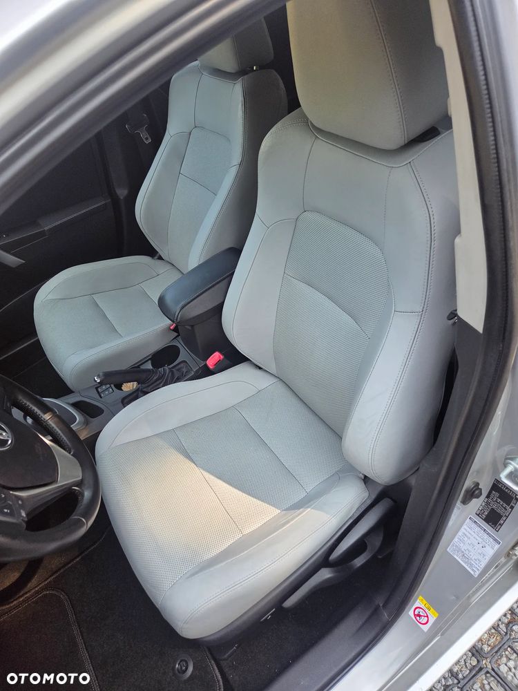 Toyota Auris - 11