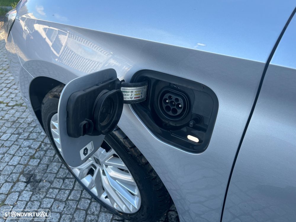 SEAT Leon 1.4 e-Hybrid Xcellence DSG - 50