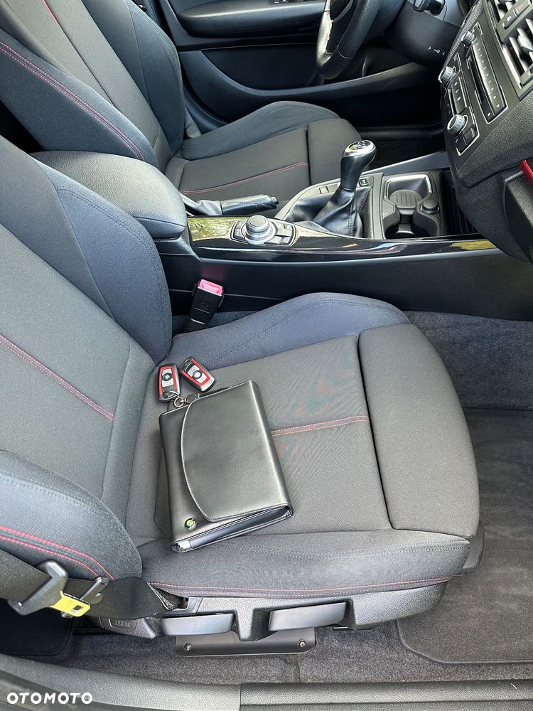BMW Seria 1 116i Sport Line - 24