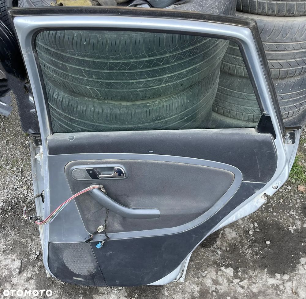 Drzwi Seat Cordoba II prawe tył LS7Y OE - 4