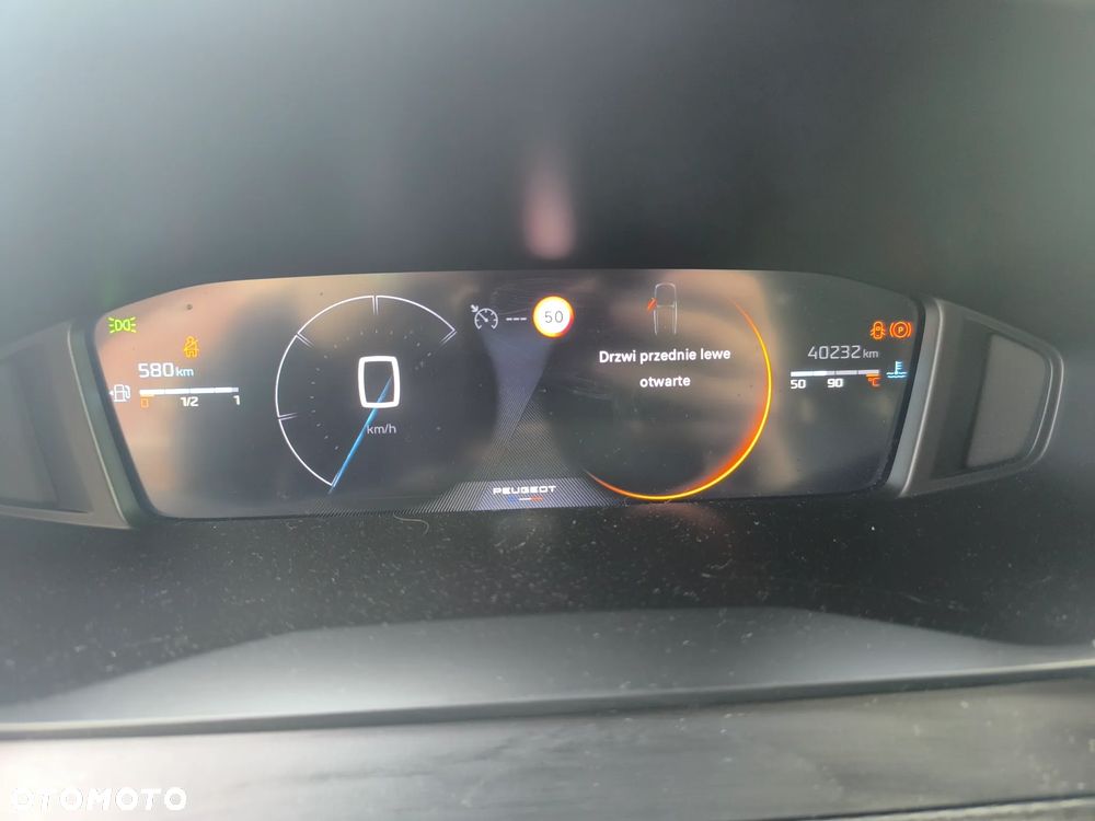 Peugeot 2008 PureTech 100 Allure - 16