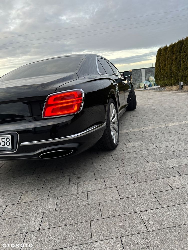 Bentley Flying Spur W12 - 11