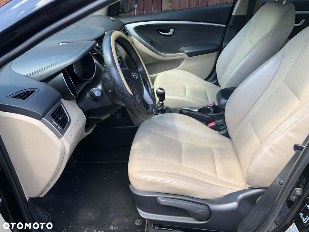 Hyundai i30 1.6 CRDi Premium - 15