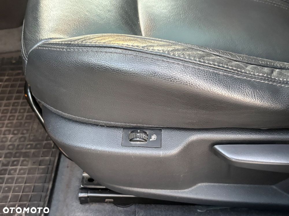 Peugeot 3008 2.0 HDi Premium+ - 22