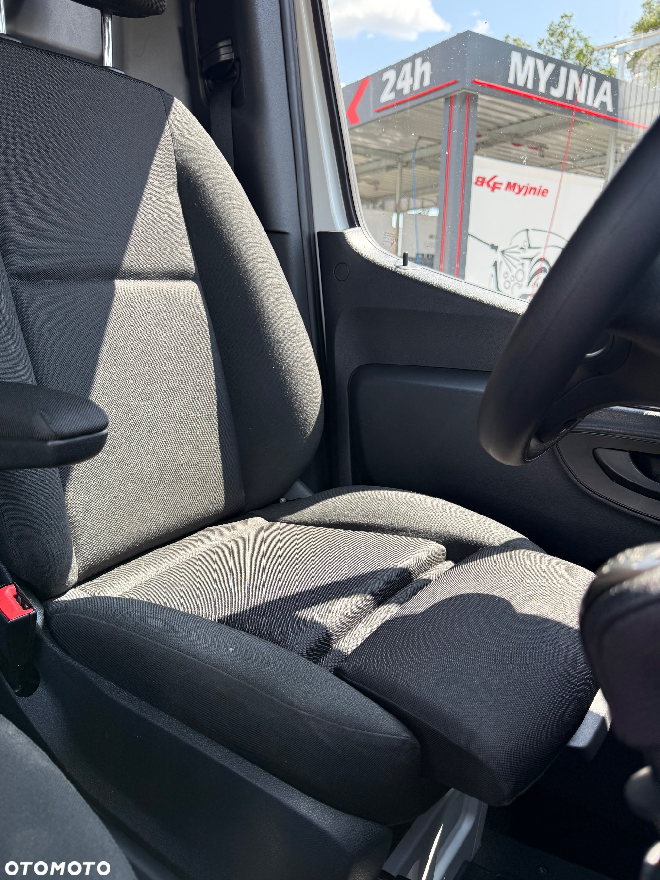 Mercedes-Benz Sprinter 317 Maxi - 16