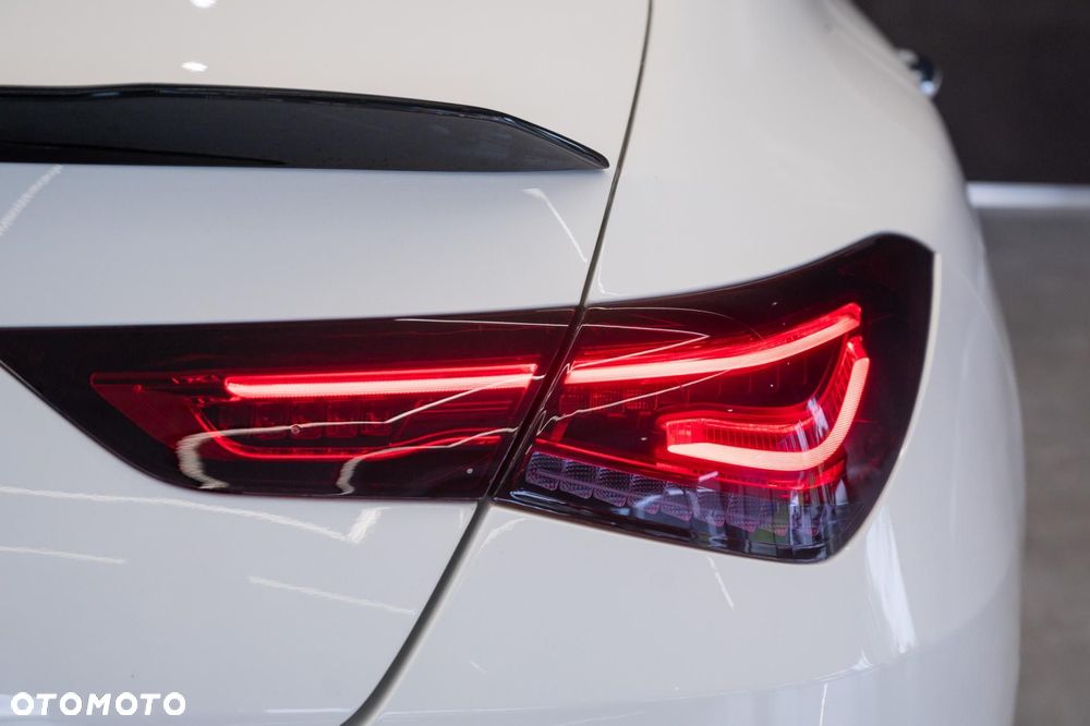 Mercedes-Benz CLA 250 e PHEV AMG Line 8G-DCT - 40