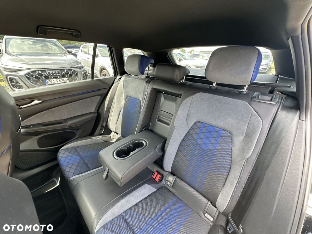 Volkswagen Golf Variant - 17